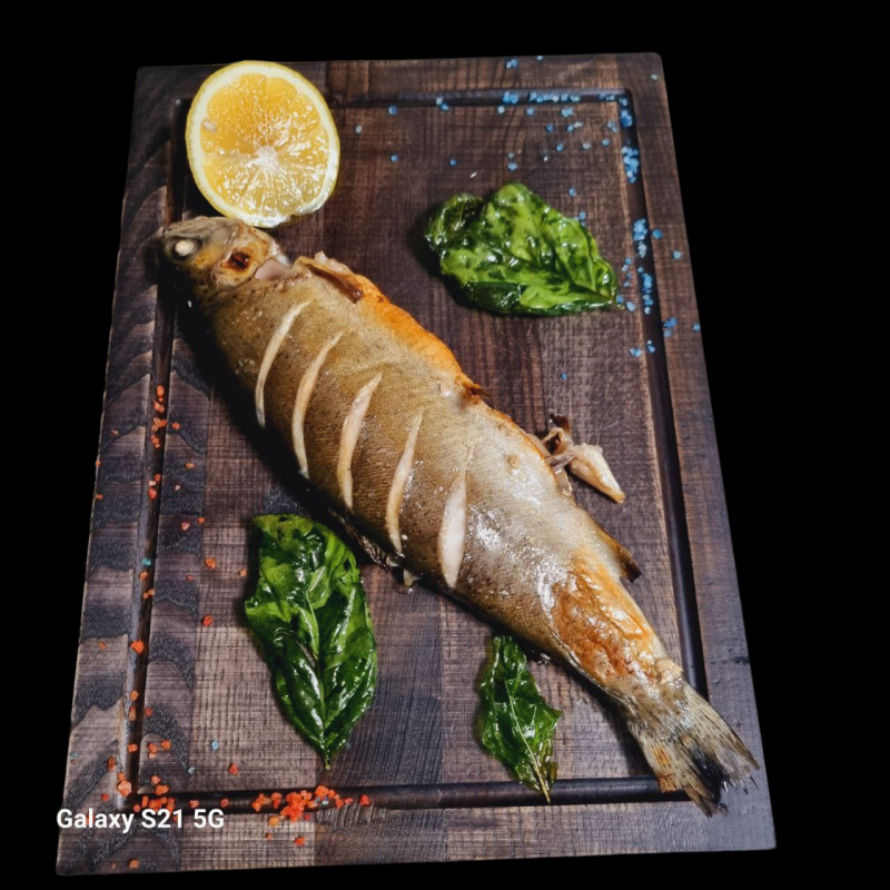 Форель радужная запеченная